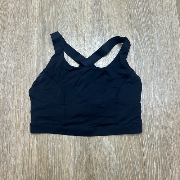 Lululemon - Picture 2 of 3